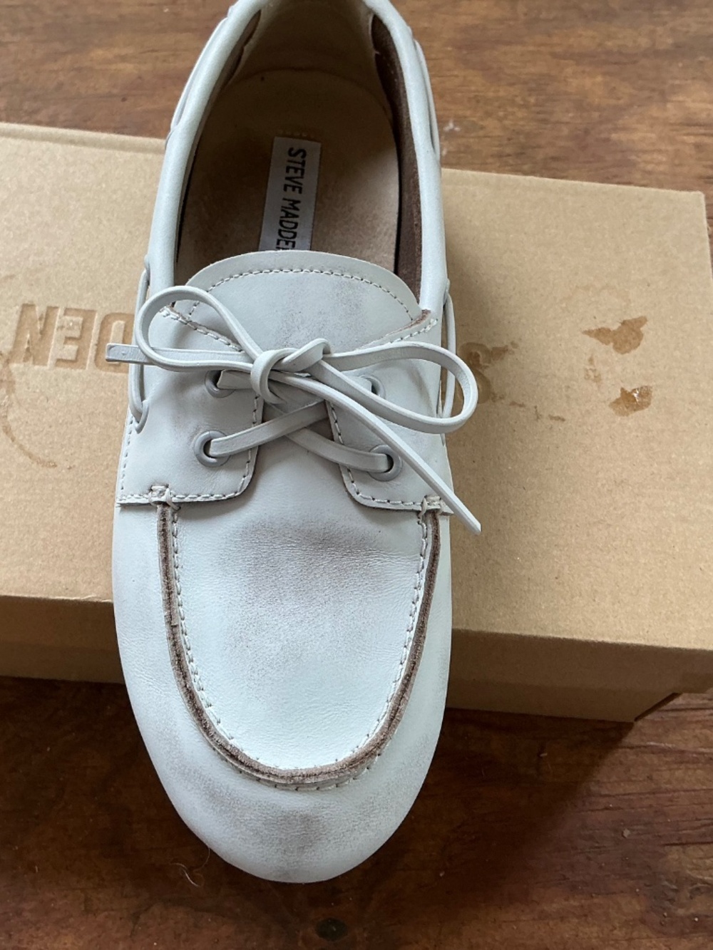 Women’s STEVE MADDEN SAG White Loafers ~ Size 8 - Picture 3 of 5
